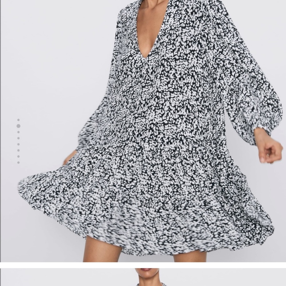 Zara mini Black and White Floral Dress long sleeve size S